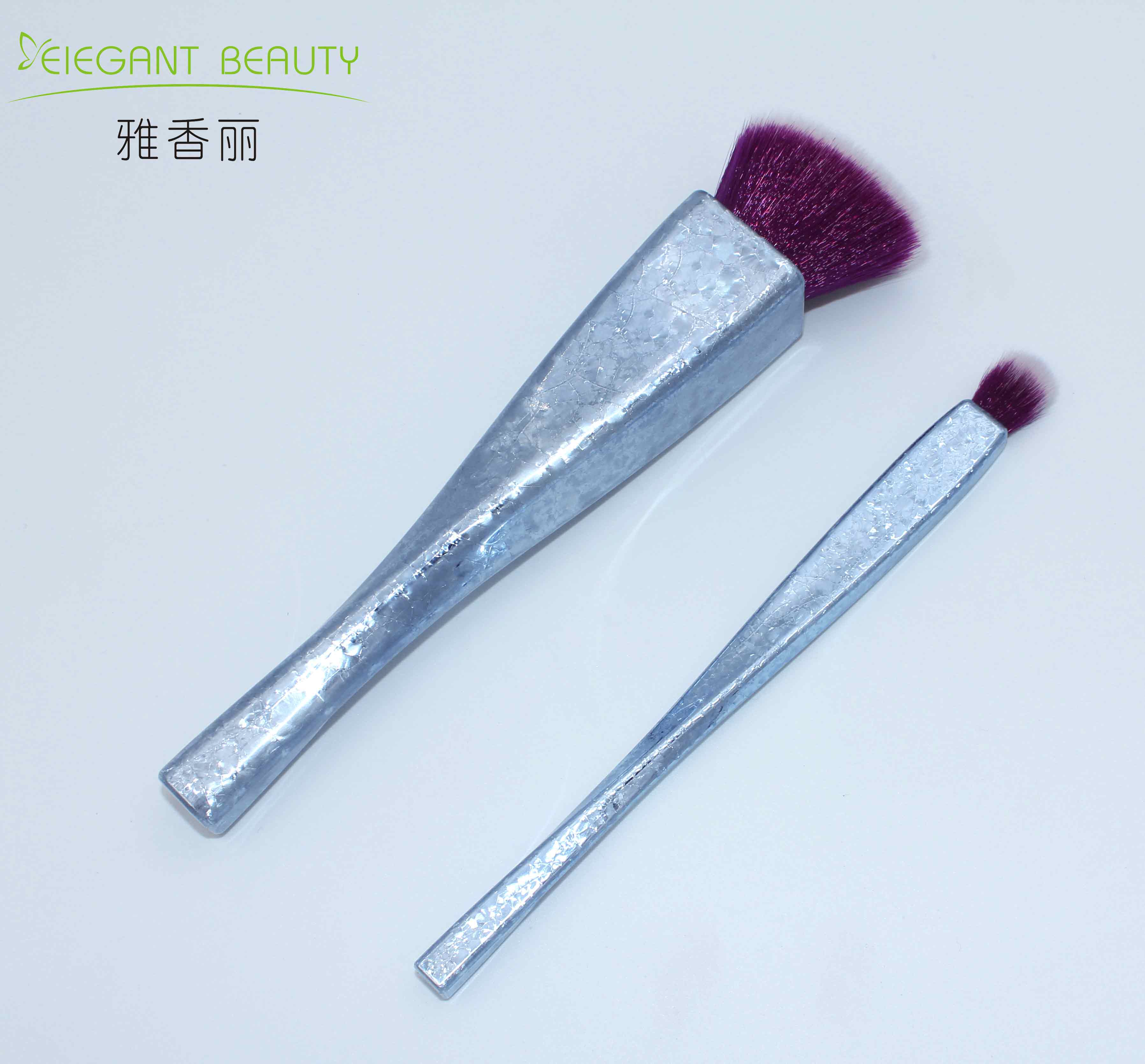 化妝刷套裝：不僅僅是工具，更是藝術(shù)的載體