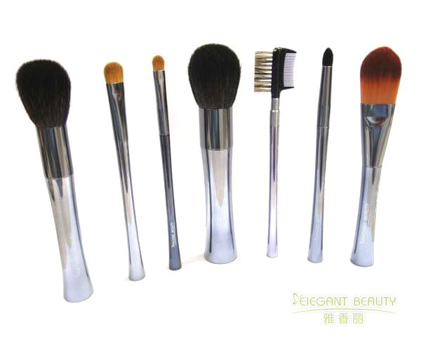 雅香麗成套化妝刷是否通過(guò)了相關(guān)的安全和質(zhì)量認(rèn)證？