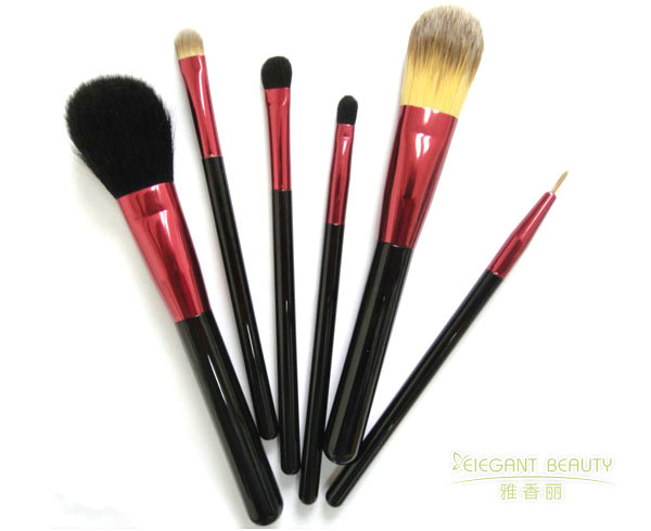 定制化妝刷套裝需要多長時間？